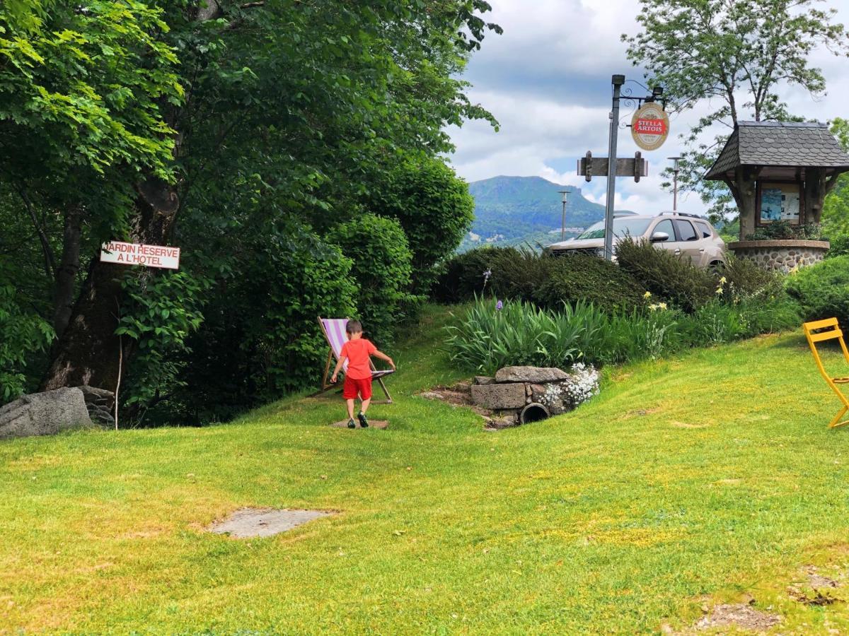 L'Escoundillou Hotell Saint-Jacques-des-Blats Eksteriør bilde