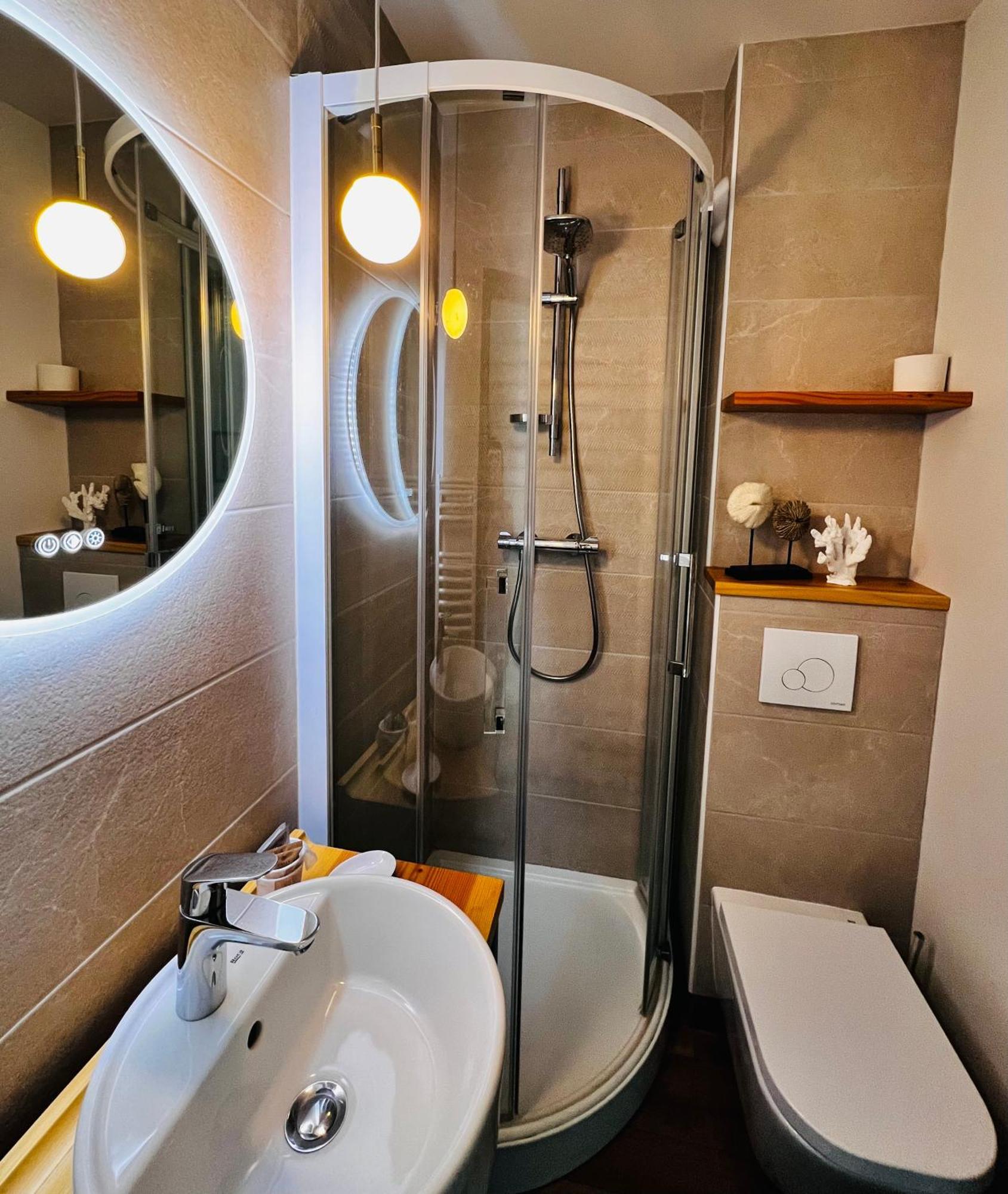 L'Escoundillou Hotell Saint-Jacques-des-Blats Eksteriør bilde